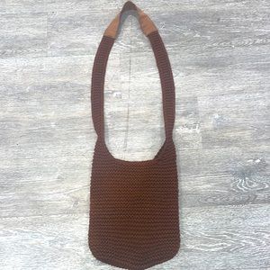 American Eagle Outfitters crossbody hobo purse. Gently used.